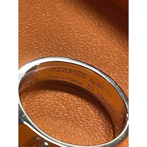 Hermès Sterling Silver Kelly Ring Size 53 With Original Box & Packaging - Picture 8 of 9